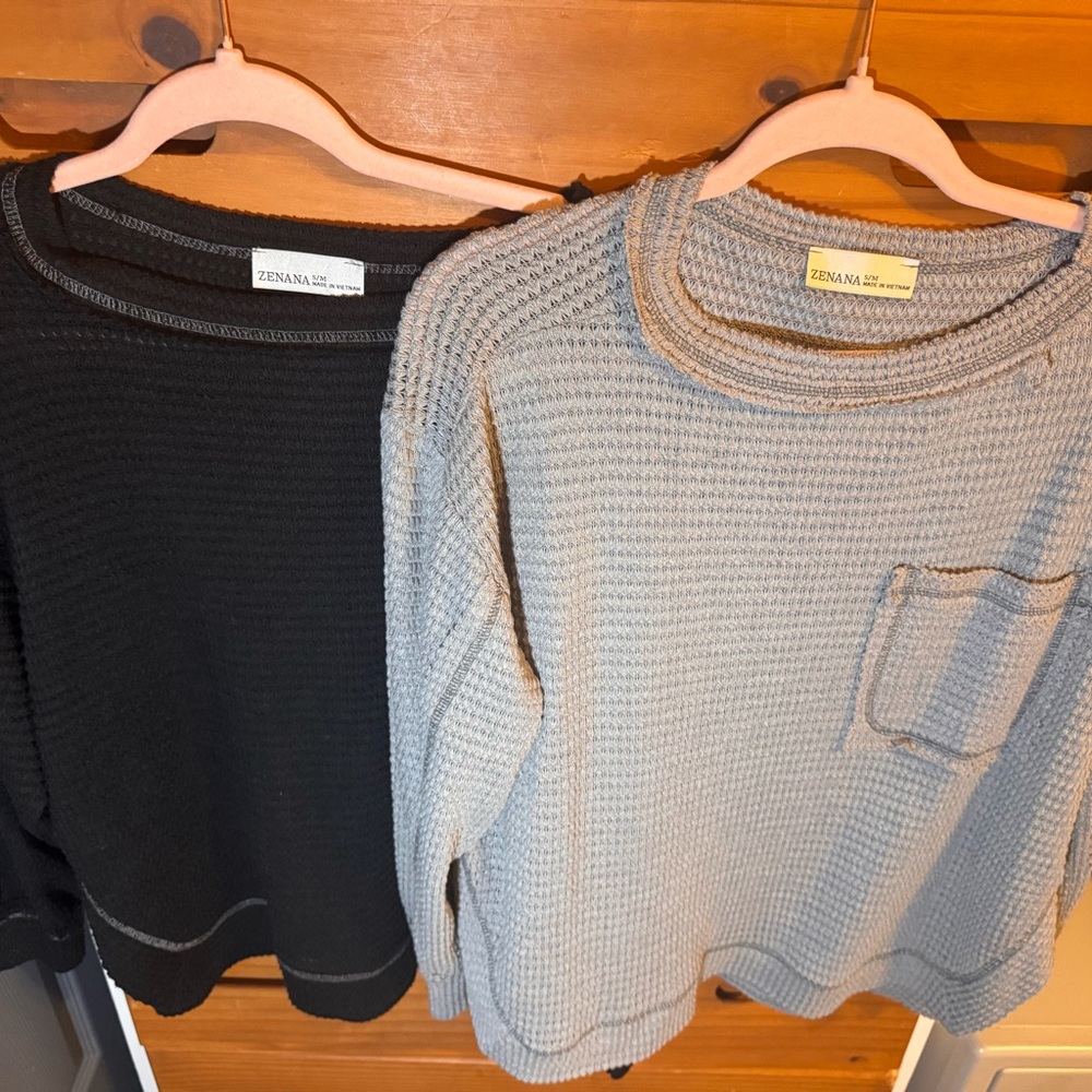 Zenana Outfitters Waffle Knit Sweater in Light Gray